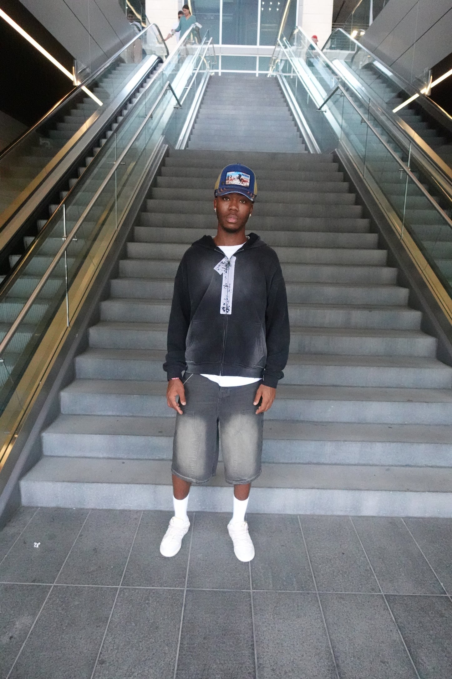 "1" Oversized Washed Zip-Up